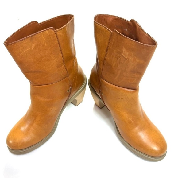 Camper 70s Retro Chunky Wood Heel Ankle Boot in Honey Tan Size 9 - Picture 8 of 11